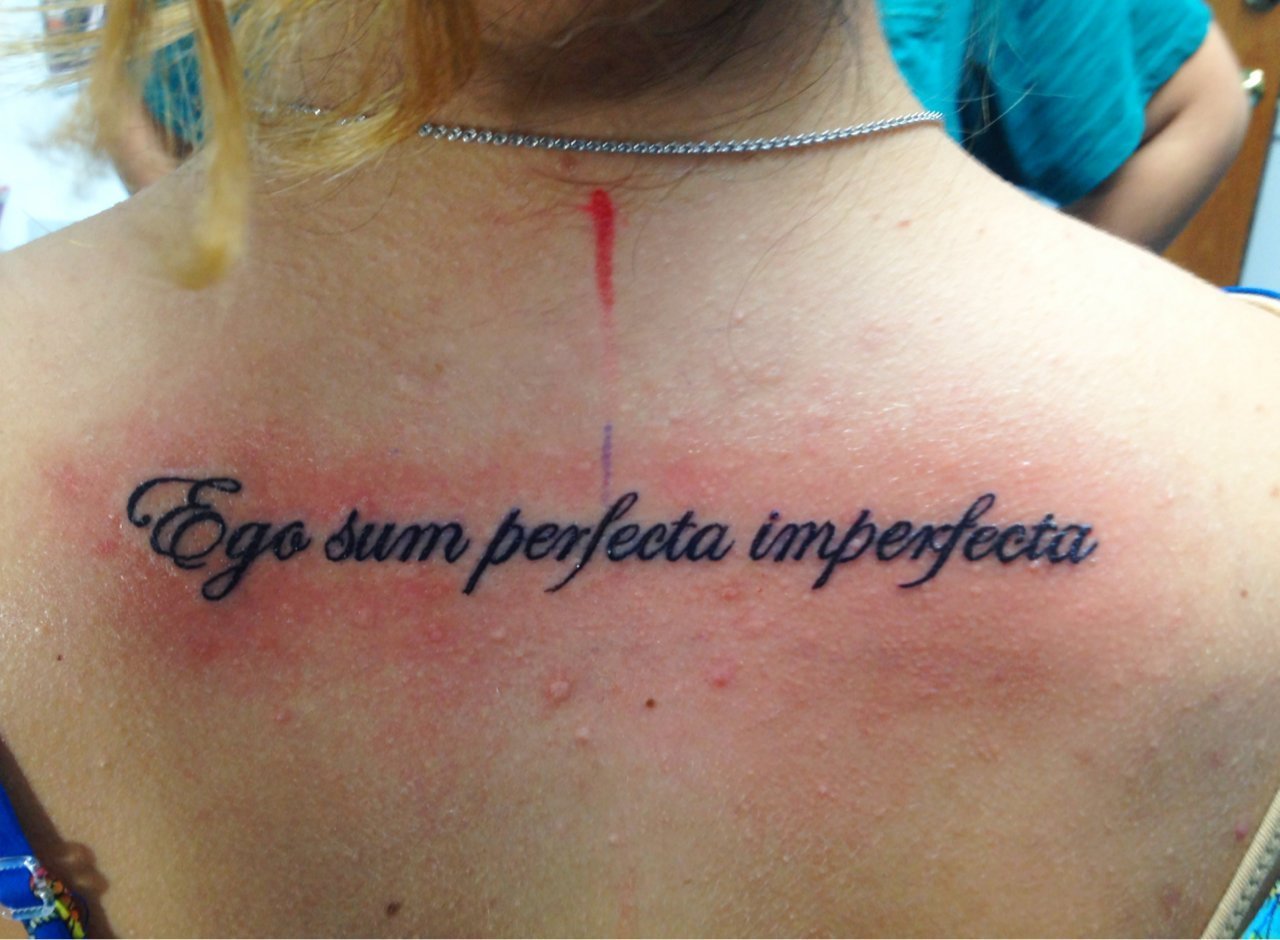 Татуировки на латыни (250 фраз): их значения с переводом и эскизы для всех частей тела у девушек и мужчин (красивые фото)19