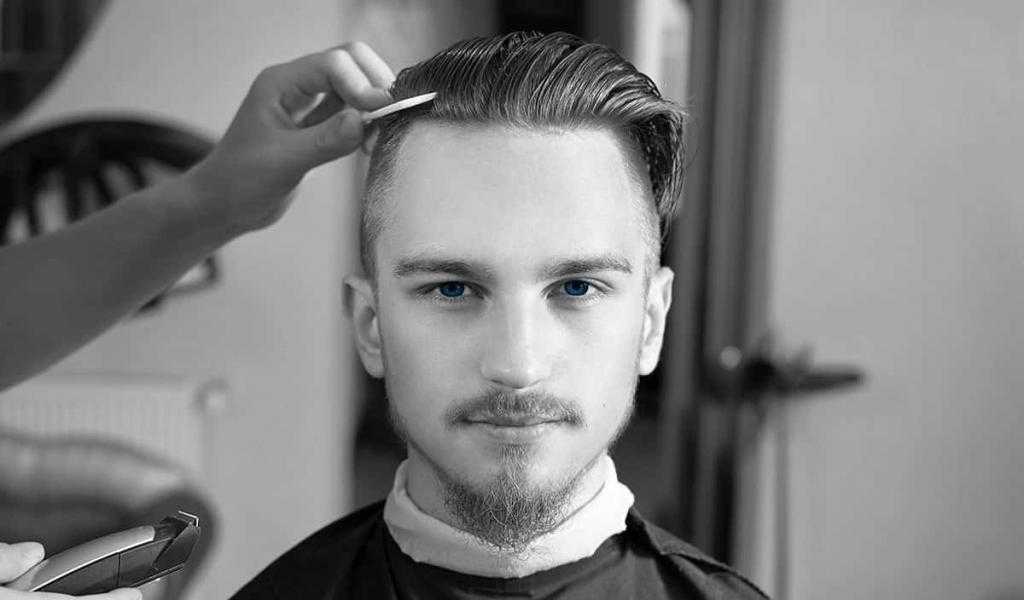 Мужские прически с зачесом назад (60+ фото): ТОП-7 стрижек для укладки волос назад в 2022 году на короткие и длинные волосы, с выбритыми висками, классика19