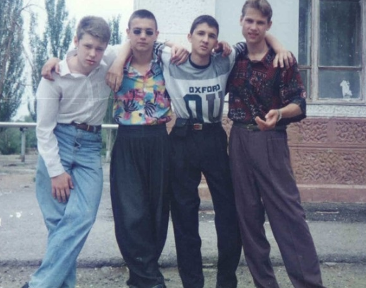 Стиль 90-х годов для мужчин (50+ фото): как одевались в 90-е, мужская мода в одежде на западе и в России19