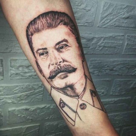Сталин тату на предплечье
