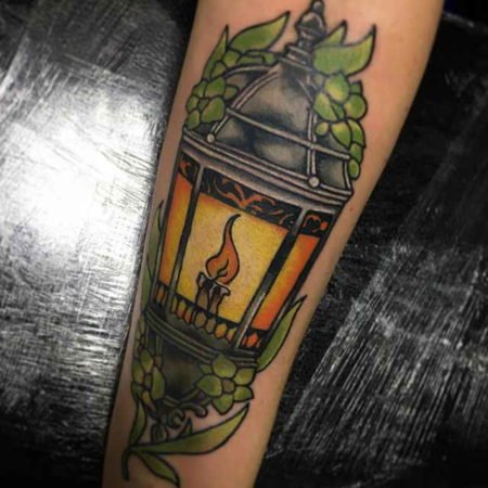 Фонарь и фонарный столб тату